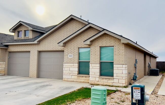 Charming Townhome!