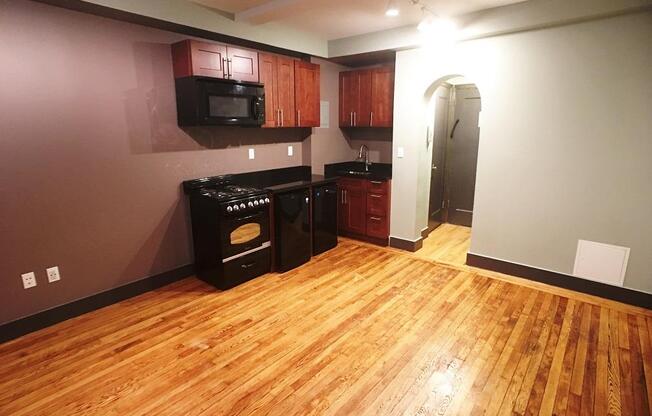 Studio, 1 bath, $2,900, Unit 5M