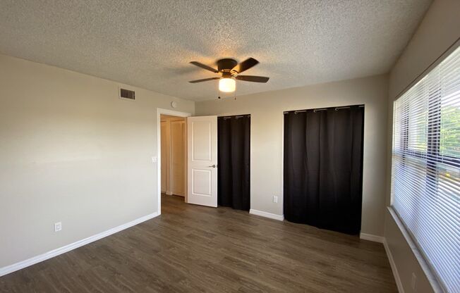 1 bed, 1 bath, 700 sqft, $1,250, Unit 272