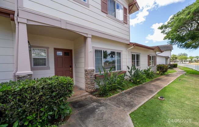 $3,500/3 BED/ 2 BATH/ 14 SOLAR PANELS IN OCEAN POINTE