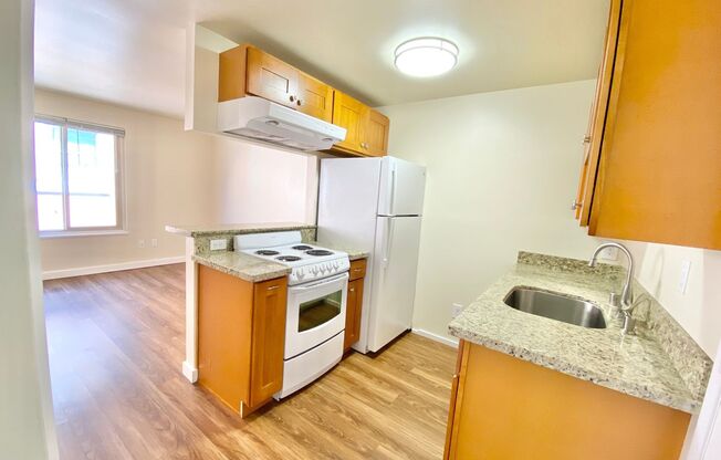 Summit Apartments