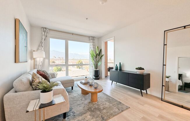 2 beds, 2 baths, 826 sqft, $4,000, Unit Unit 318