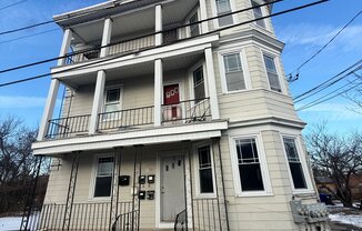11 Roosevelt St