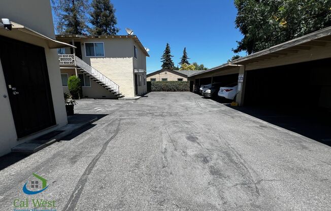 $1995 - Cozy 1/1 located near the Rose Garden