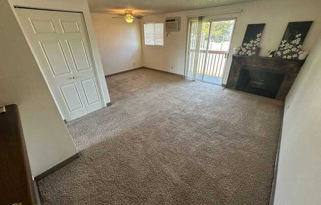 Clearwater Square Apartments in Kennewick, Washington Living Room with Fireplace
