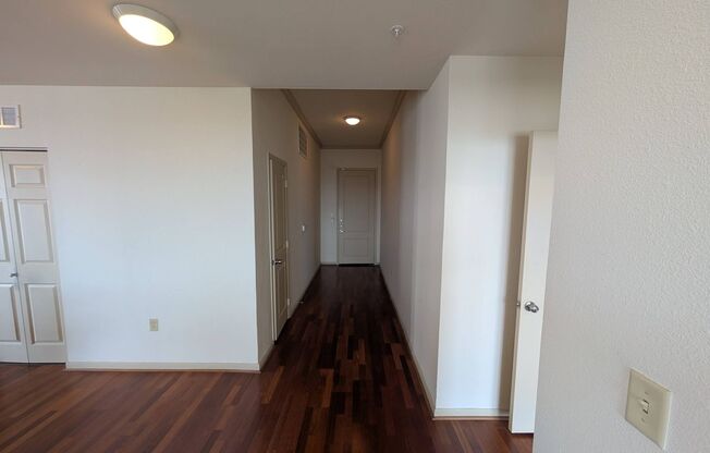 Stunning Galleria High-Rise on the 18th Floor