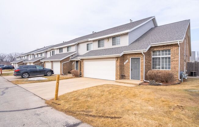 3 beds, 2.5 baths, 1,300 sqft, $1,999, Unit TH 2403-04