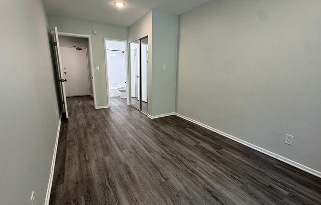 3 beds, 1 bath, 1,250 sqft, $2,398, Unit 309