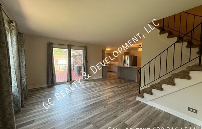 280 PADDOCK CIR