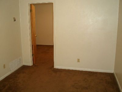 4404 Lake Road:
