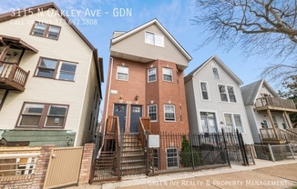 3115 N OAKLEY AVE