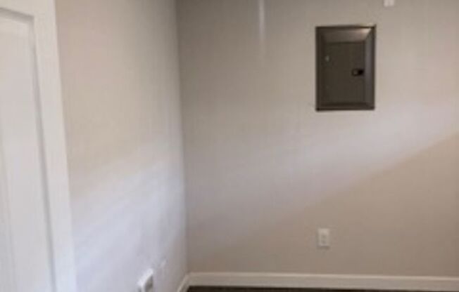 1 bed, 1 bath, 324 sqft, $1,395, Unit 2-A