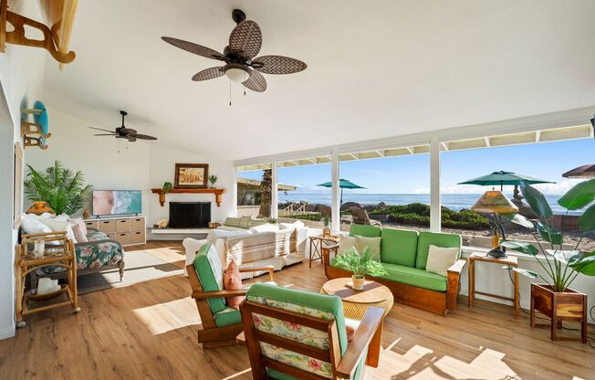 Hawaiian Beach Style Home in the Solimar Beach Community!