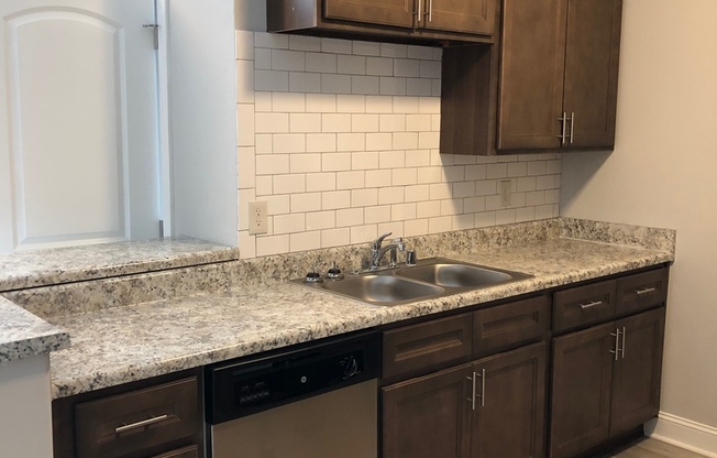 1 bed, 1 bath, 848 sqft, $775, Unit 20