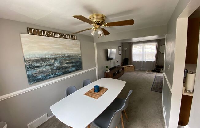 Two Bedroom in Castle Shannon! Central air - Garage - Laundry!