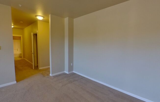 3 beds, 3 baths, 1,324 sqft, $2,700, Unit 303