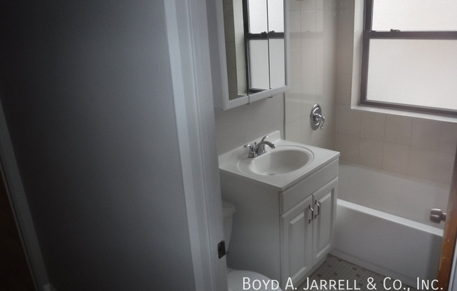 954 East 84th Place