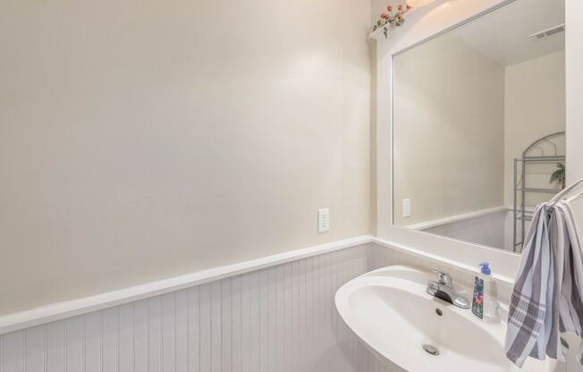 2 beds, 2 baths, $1,550, Unit # 1727