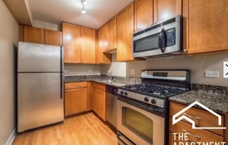 627 W Wrightwood Ave O515