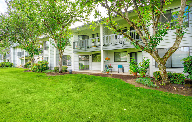 Jasper Square by Trion Living
