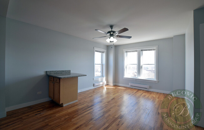 Studio, 1 bath, 266 sqft, $1,350, Unit 7450-71