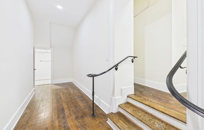 1 bed, 1 bath, 750 sqft, $1,365, Unit 107