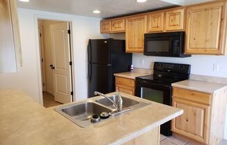 3 beds, 1.5 baths, 1,213 sqft, $1,745, Unit B5