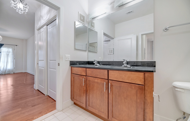 1425 11 ST