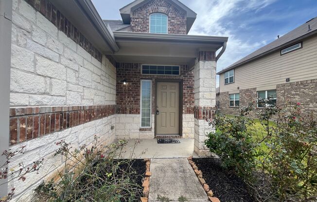 Don't miss out this Charming 4B2.5B Home in Quiet Community in Katy! Available now!