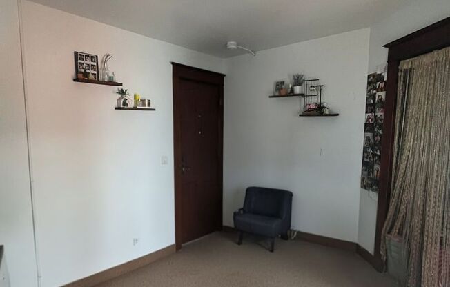 4 beds, 2 baths, 2,055 sqft, $2,475, Unit H25