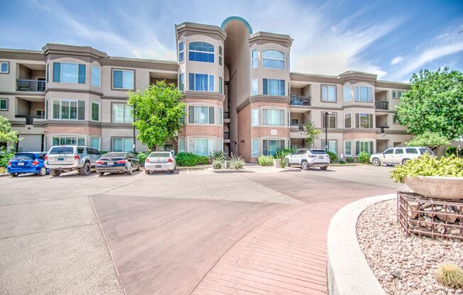 ASU Stay at Regatta Pointe!
