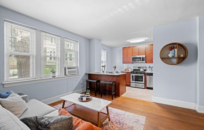 1 bed, 1 bath, 680 sqft, $1,875, Unit 303B