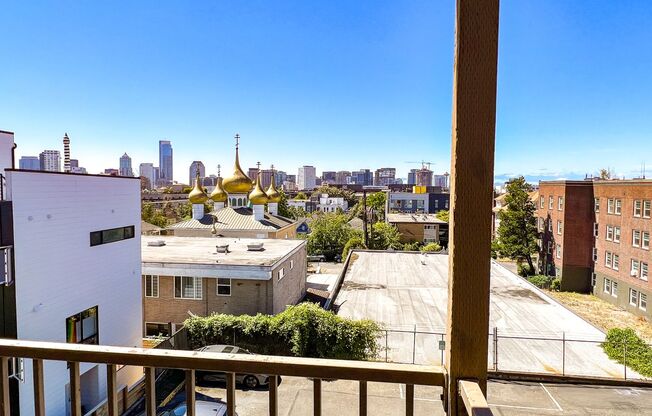 3 beds, 2 baths, 1,540 sqft, $4,895, Unit 400