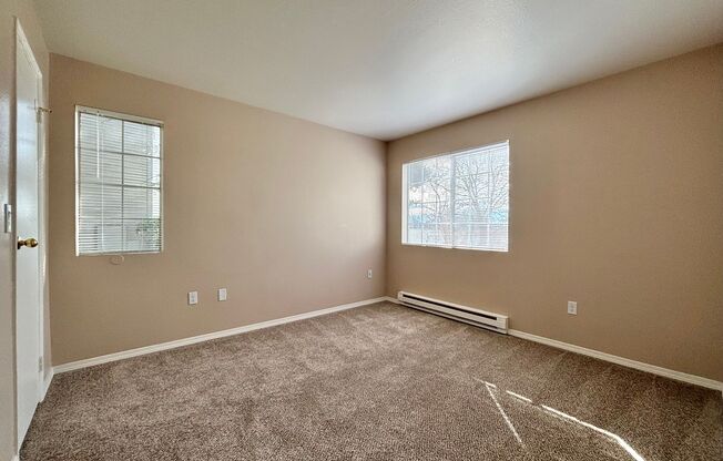 1 bed, 1 bath, 820 sqft, $1,575, Unit 1112