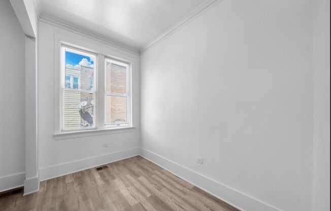 5106 W 21 PL
