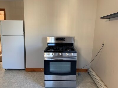 1 bed, 1 bath, $2,200, Unit 3