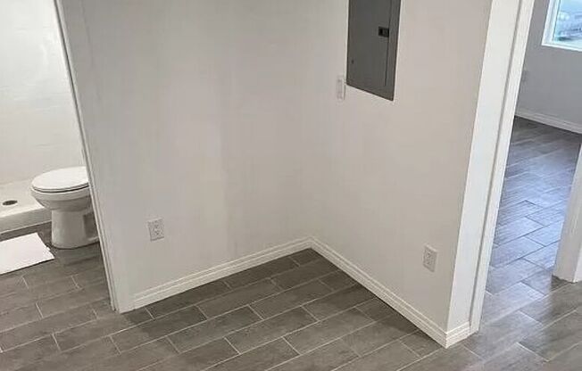 1 bed, 1 bath, 360 sqft, $2,000