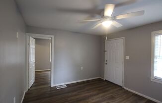 2 beds, 1 bath, $995