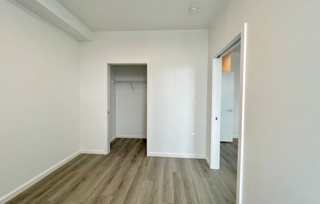 2 beds, 1 bath, 795 sqft, $1,900, Unit 608