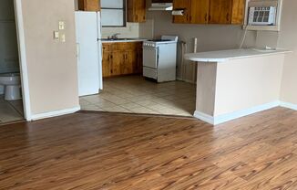 1 bed, 1 bath, $600, Unit 1344A