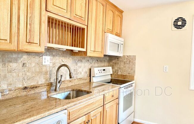 5514 CHILLUM PL