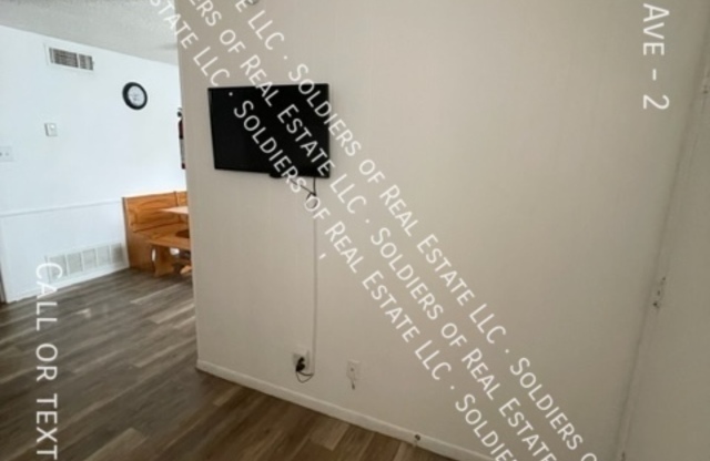 1017 PARMER AVE