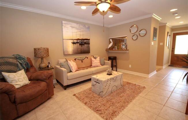 2330 LAKEWOOD YACHT CLUB DR