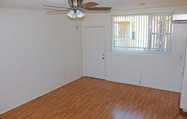 Studio, 1 bath, 475 sqft, $1,750, Unit 09