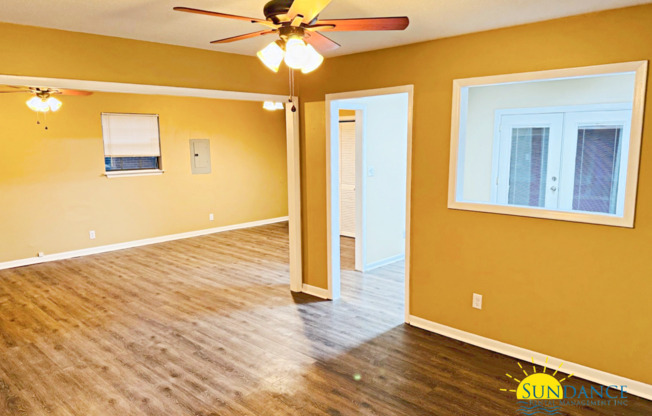 Beautiful 3 Bedroom Home In Mary Esther!