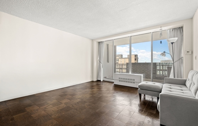 2 beds, 2 baths, 1,265 sqft, $4,300, Unit 1105