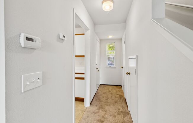 1 bed, 1.5 baths, $2,200, Unit 3