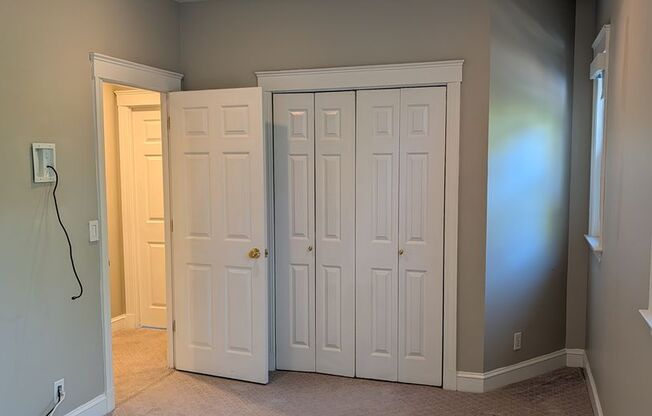 2 beds, 2 baths, 1,300 sqft, $5,300, Unit 202