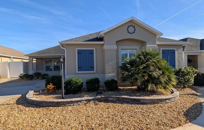 NEW LVP FLOORS! Fairmont Villa Minutes to Brownwood Paddock Square