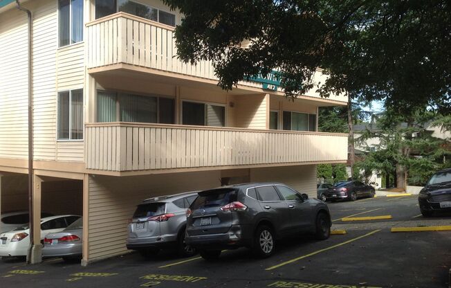 Townhouse Apartments